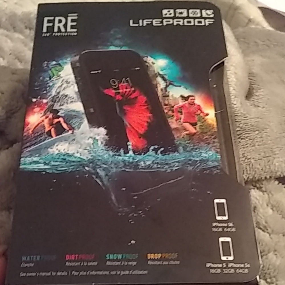 I phone lifeproof case